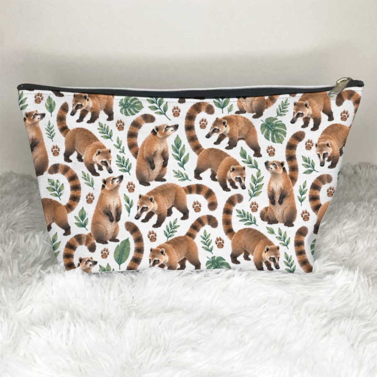 Coatis Toiletry Bag