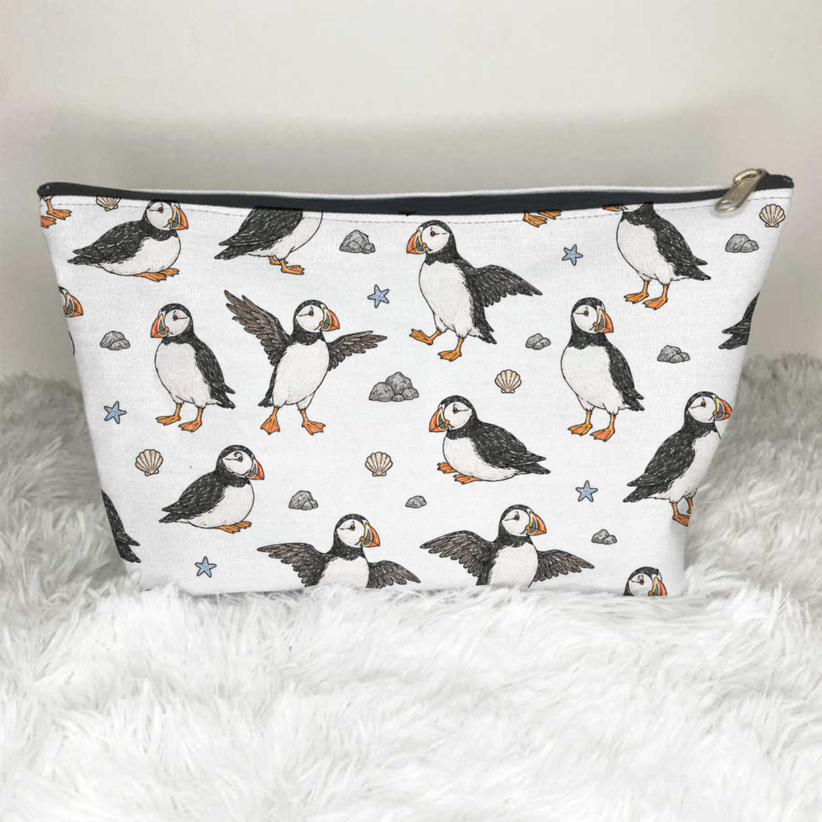 Puffins Pattern Toiletry Bag